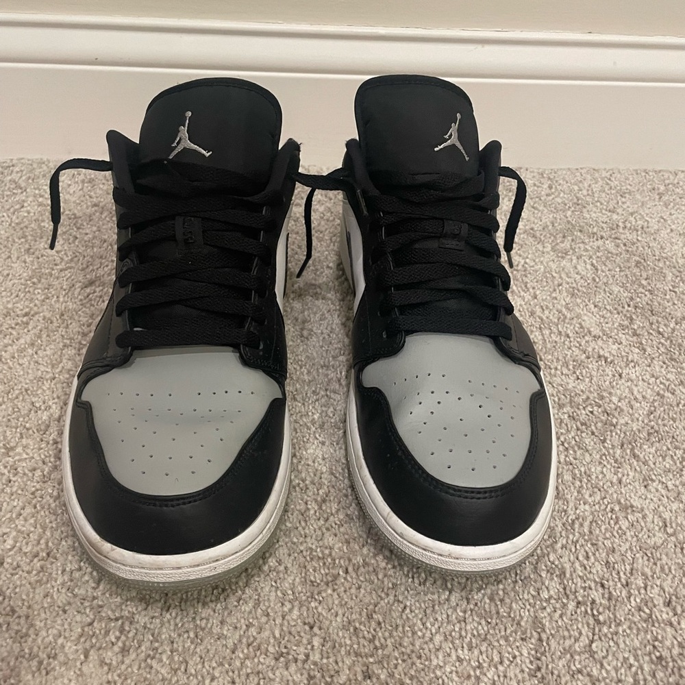 Nike Air Jordan 1 Lows ‘Shadow Toe’